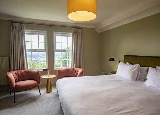 Brand new refurbished rooms in the coach house.