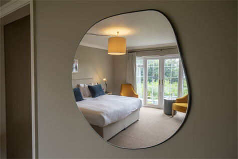 The Cottage in the Wood Hotel_Mirror in the wall-Sleep